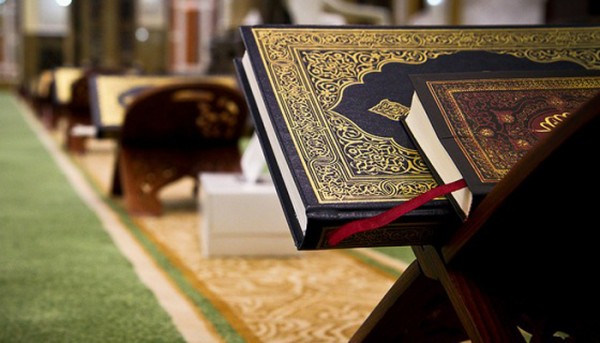 أمثلة على الإدغام في القرآن الكريم