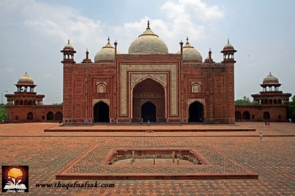 من كنوز العالم : تاج محل