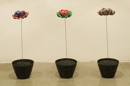 لا تلقي بشئ في سلة المهملات – استخدمه واعد تصنيعه – أفكار لاستخدام بعض الاشياء بطريقة مفيدة