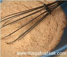 طريقة عمل كيكة البندق بالصور طريقة عمل كيكة البندق بالصور