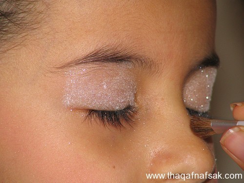 بالصور كيف تضعين مكياج العيون بطريقة جميلة
