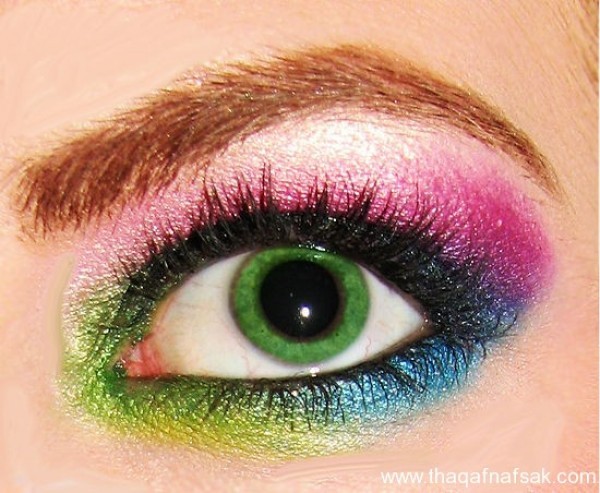 بالصور كيف تضعين مكياج العيون بطريقة جميلة