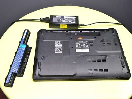 بالصور كيف تعتني ببطارية اللاب توب وتحل مشاكلها ؟