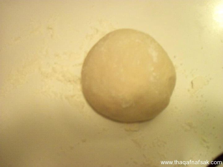 طريقة عمل البيتزا بالسوسيس