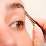 كيف تجعلي عينيك تبدو بحجم أكبر