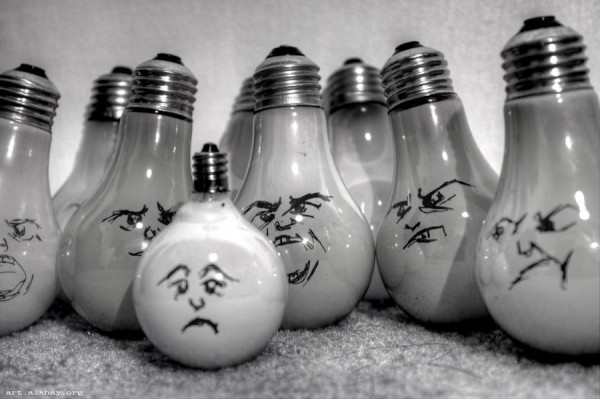 أختبر شخصيتك هل أنت إنسان إنطوائي أم إنسان مرح ؟ أختبر شخصيتك هل أنت إنسان إنطوائي أم إنسان مرح ؟