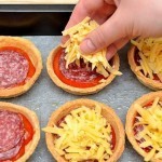 طريقة عمل المينى بيتزا ” تارت البيتزا ” حضريه في نصف ساعة فقط