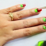 بالصور زيني أظافرك مع طريقة رسم الأظافر على شكل فراولة بالصور زيني أظافرك مع طريقة رسم الأظافر على شكل فراولة