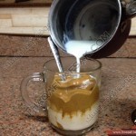 بالصور وصفة عمل النسكافيه بالرغوة كالمقدم في الكافيهات بالصور وصفة عمل النسكافيه بالرغوة كالمقدم في الكافيهات