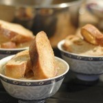 بالصوري حضري شوربة البصل الفرنسية والتوست المحمص بالجبنة