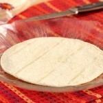 لمحبي الوصفات الرومانسية قلوب رقائق التورتيلا للفلانتين بالصور