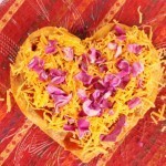 لمحبي الوصفات الرومانسية قلوب رقائق التورتيلا للفلانتين بالصور