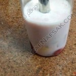 كوكتيل الموز والفراولة بالحليب المخصوص