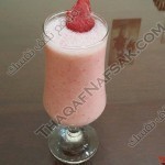 كوكتيل الموز والفراولة بالحليب المخصوص