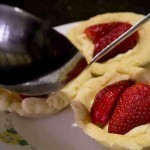 طريقة سهلة تحضرين بها تارت الفراولة بالصور