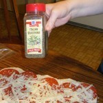 طريقة عمل لفائف البيبروني ” البيتزا الملفوفه “