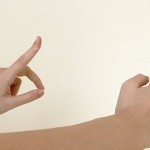 بالصور طرق إزالة الشعر بالخيط بنفسك من كل أماكن الجسم