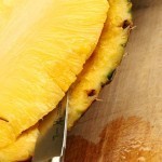 فروت سلاط بالمكسرات والكريم شانتيه