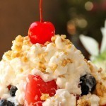 فروت سلاط بالمكسرات والكريم شانتيه