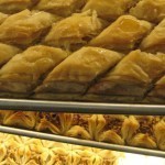 حضري الجلاش الحلو بالمكسرات وأستمتعي بحلوى شهية