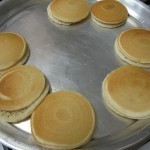 عمل القطايف بالمكسرات بالصور