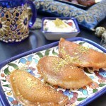 عمل القطايف بالمكسرات بالصور