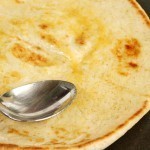 بالصور وصفة بيتزا بالطماطم والجبن الريكوتا