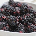 حضري وصفة مصاصات الايس كريم بالتوت بنفسك بالصور