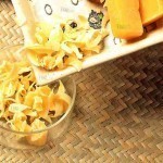 طريقة عمل زبدة الكاكاو في البيت لترطيب الشفاه