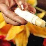 طريقة عمل زبدة الكاكاو في البيت لترطيب الشفاه