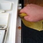 طرق تنظيف غسالة الأطباق