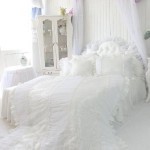 تشكيلة موديلات من مفرش سرير العروسة باللون الأبيض