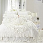 تشكيلة موديلات من مفرش سرير العروسة باللون الأبيض