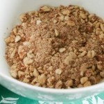 كرات التمر باللوز و جوز الهند بالصور