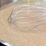 ألذ وصفة لعمل صينية السجق مع البطاطس المهروسة