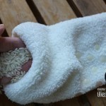 طريقة عمل وسادة وجوارب تدفئة منزلية