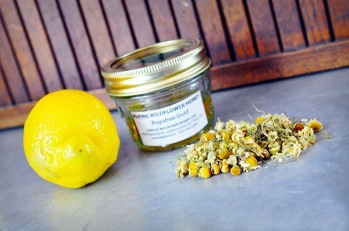 بالصور عمل غسول الشعر الطبيعي بالعسل والبابونج