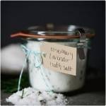 إختاري هدايا عيد الأم لحماتك