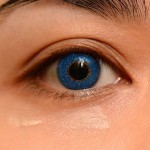 طريقة وضع مكياج العيون الزرقاء بشكل جذاب