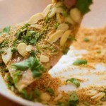 السلمون المقلي بخلطة اللوز طعم غاية في اللذة