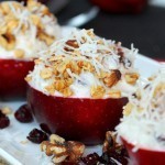 بالصور طريقة أكواب التفاح مع القرفة والمكسرات وجوز الهند