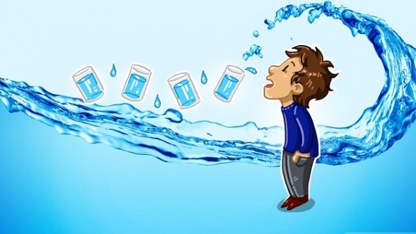 10 طرق هامة تساعدك على شرب المزيد من الماء