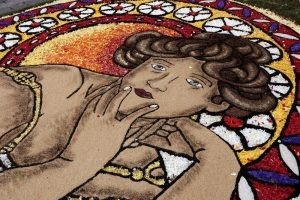 مهرجان الزهور في انفيوراتا في ايطاليا