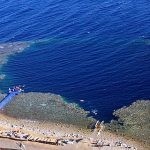 بالصور الثقب الأزرق The Blue Hole أجمل الأماكن الطبيعية في دهب بالصور الثقب الأزرق The Blue Hole أجمل الأماكن الطبيعية في دهب