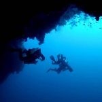 بالصور الثقب الأزرق The Blue Hole أجمل الأماكن الطبيعية في دهب بالصور الثقب الأزرق The Blue Hole أجمل الأماكن الطبيعية في دهب