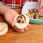 عشاء خفيف الكمثري بالجبن الريكفورد في الفرن