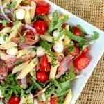 بالصور جهزي سلطة المكرونة “الباستا” مع شرائح اللحم