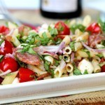 بالصور جهزي سلطة المكرونة “الباستا” مع شرائح اللحم