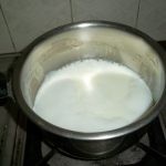 طريقة عمل شاي الكرك بالصور