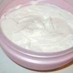 تجهيز مقشر للجسم بالصور من أجل نعومة وبياض ناصع